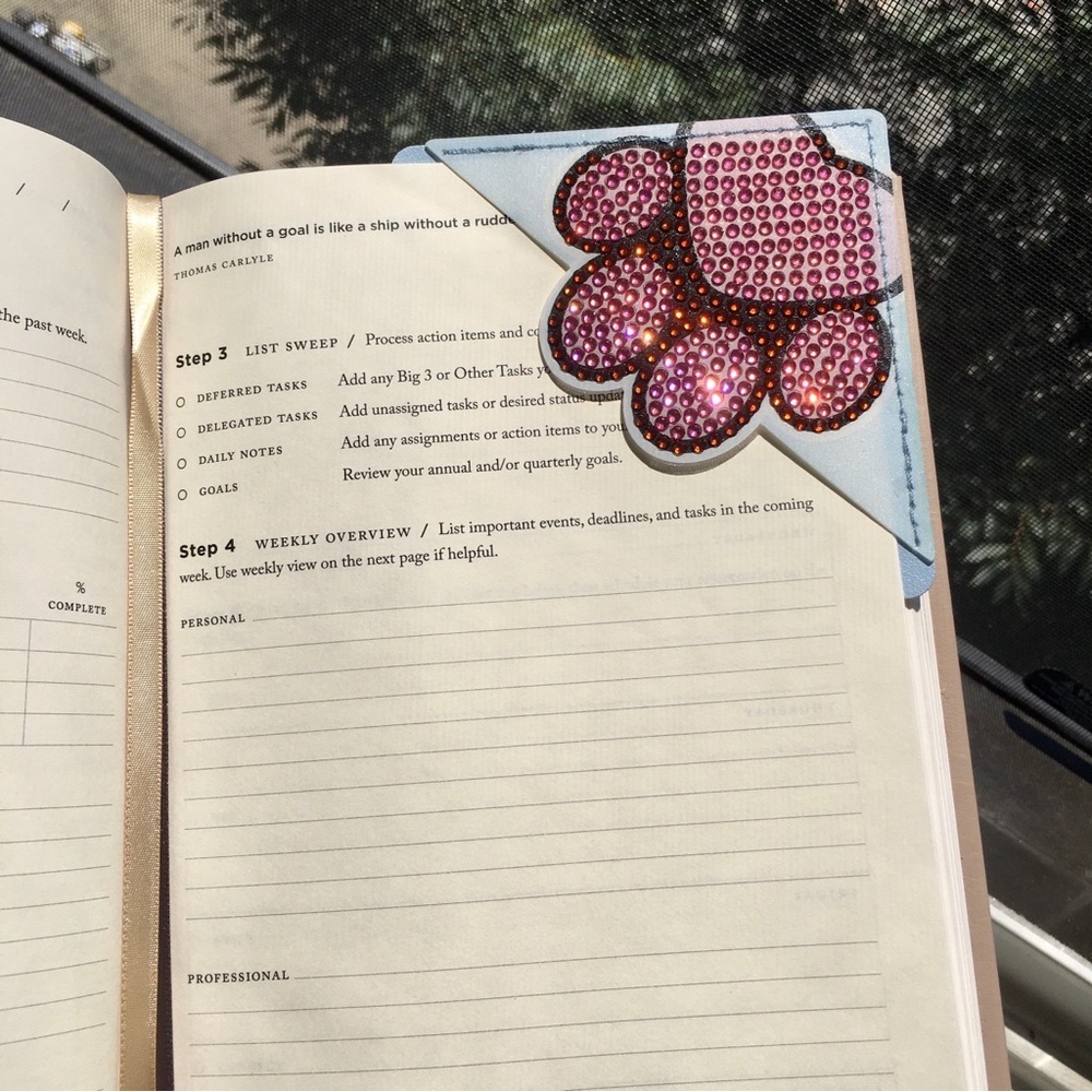 Diamond Art Paw Print Corner Bookmark, Neutral, Sparkly, Bling (PINK/BROWN) - Picture 4 of 17
